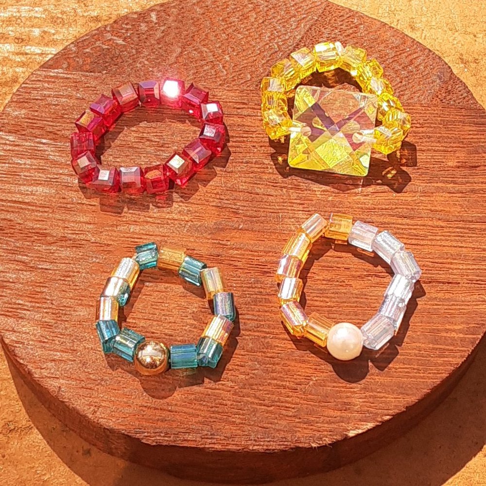 Ladies FINGER BANDS!
